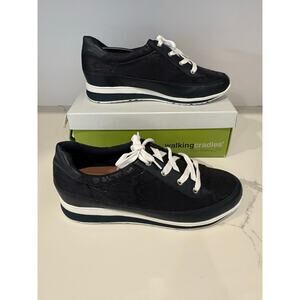 Walking Cradles Dylan Navy Snakeskin Platform Wedge Sneaker Women's Size‎ 12 NEW